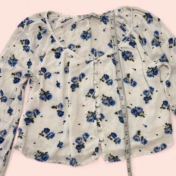 Hollister Blue Floral Button-up /  Crop Top SIZE XS - Picture 4 of 6